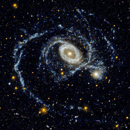 Resultado de imagen de El cuÃ¡sar 3C191 fue localizado con un desplazamiento al rojo de 1,95 y por eso su luz saliÃ³ cuando el universo tenÃ­a sÃ³lo una quinta parte de su edad